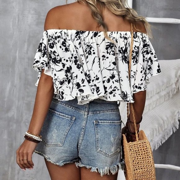 Floral Off Shoulder Flowy Crop Blouse - Picture 3 of 7